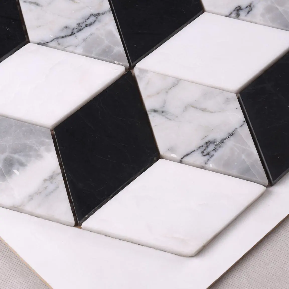 HSC115 Factory Direct Sale White Mixed Black 3d Marble Mosaic Floor Tile